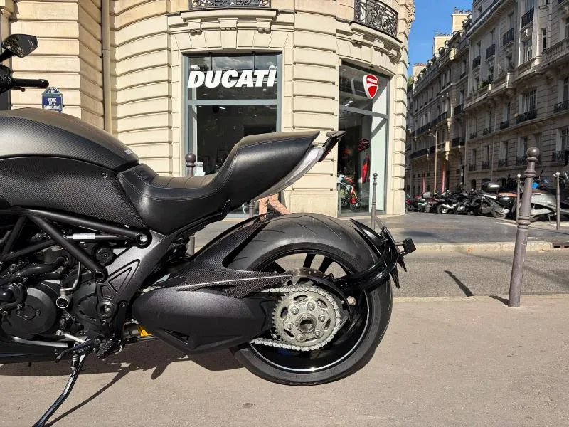 DIAVEL CARBON