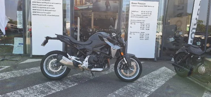 F 900 R