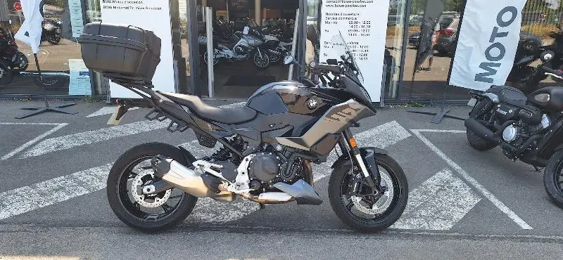 F 900 XR