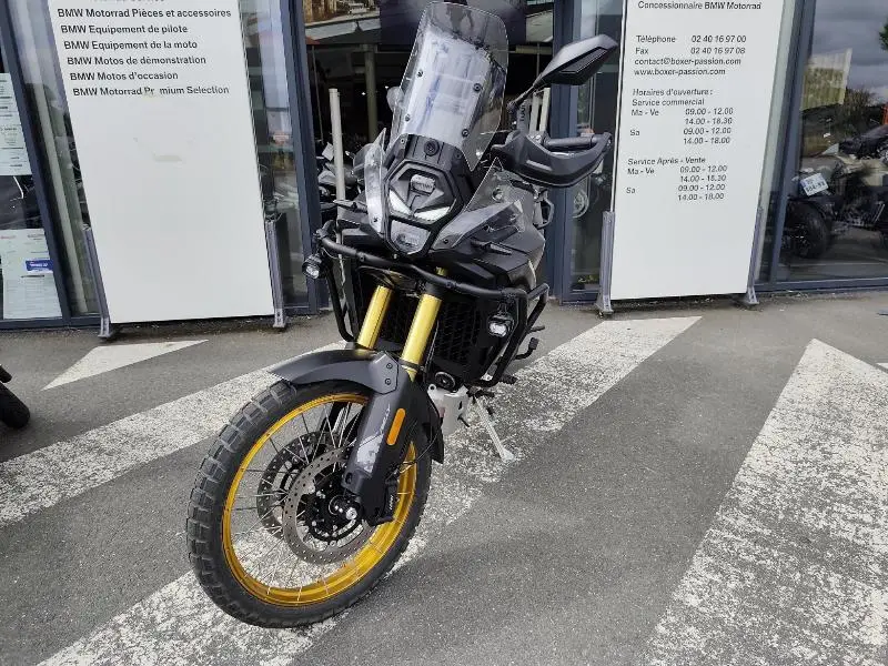 DS 800 X RALLY