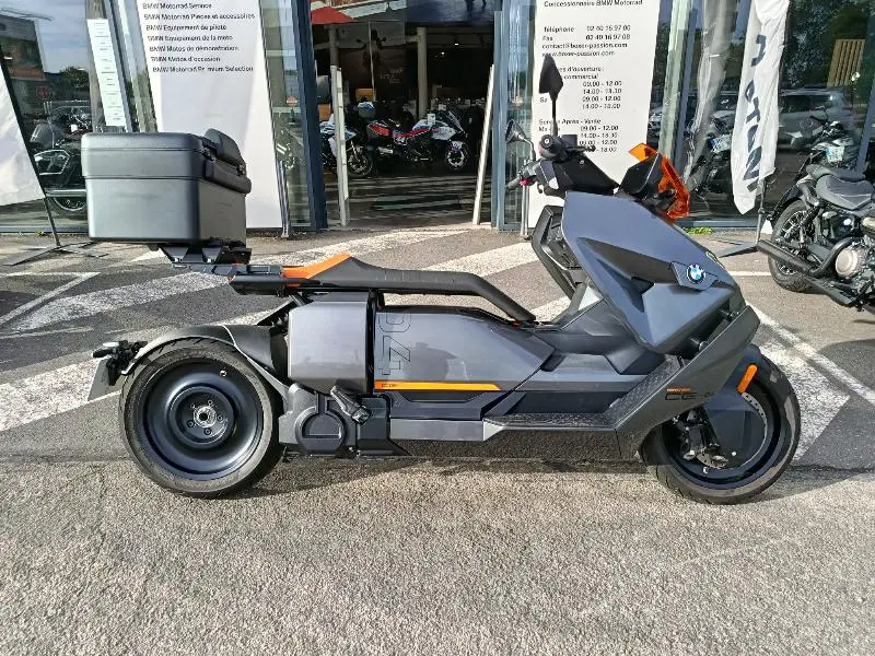 CE 04 AVANTGARDE