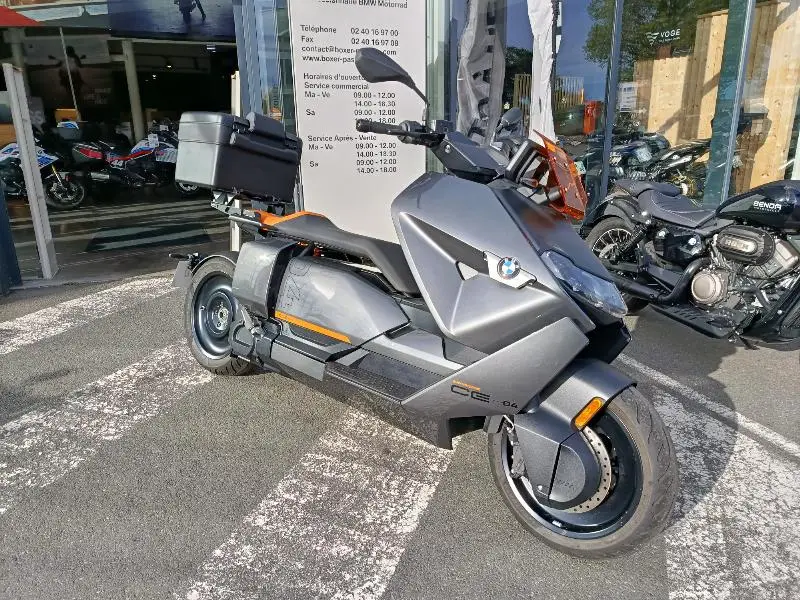 CE 04 AVANTGARDE