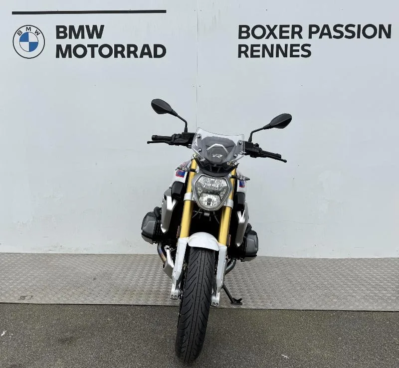R 1200 R