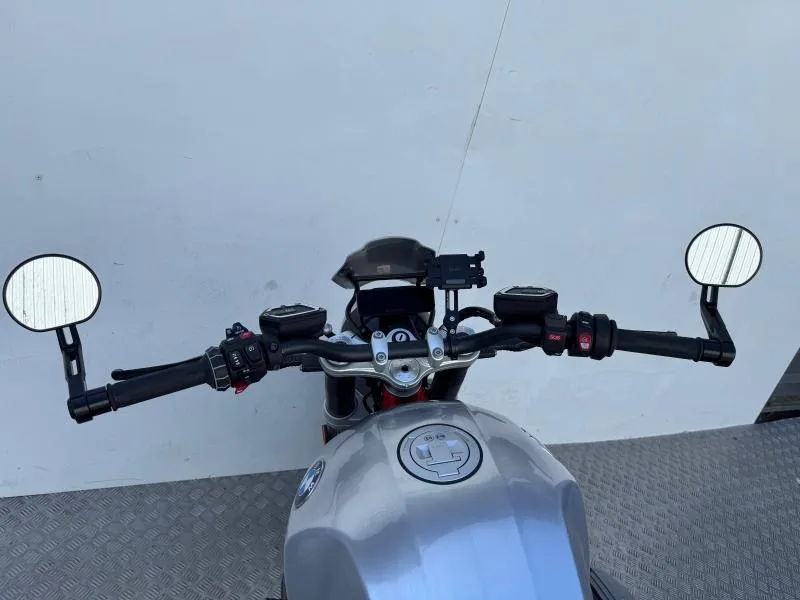 R 12 NineT