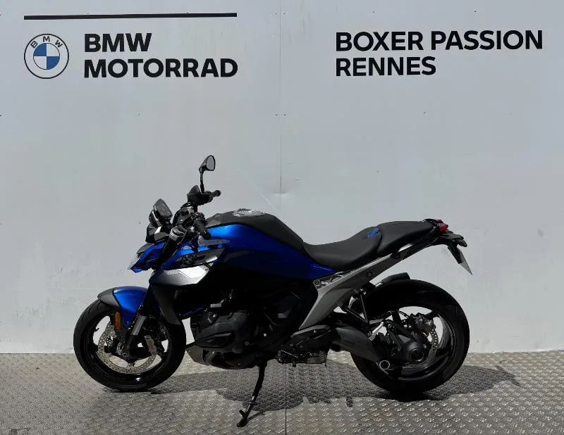 R 1300 R