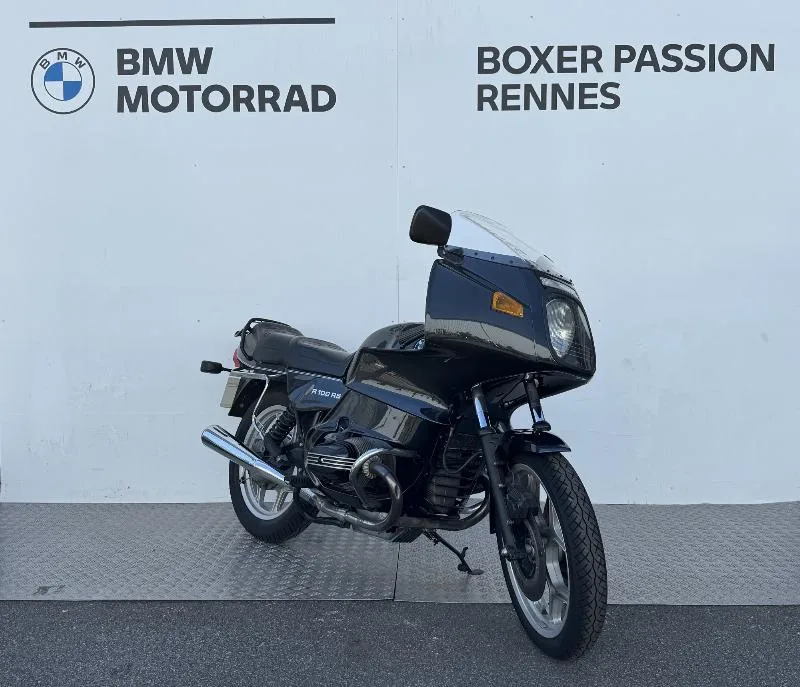 R 100 RS