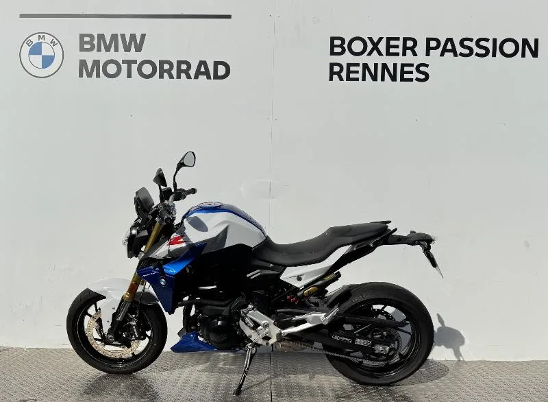 F 900 R