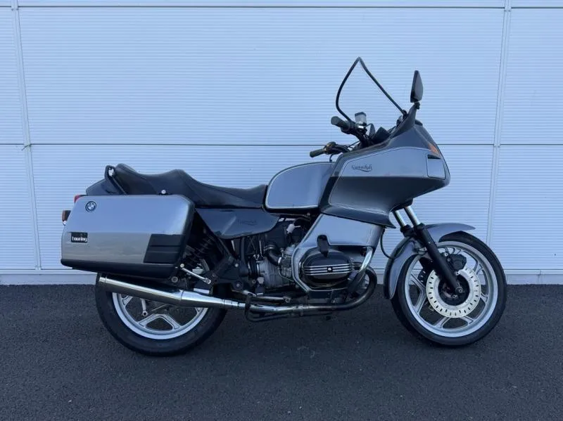 R 100 RT