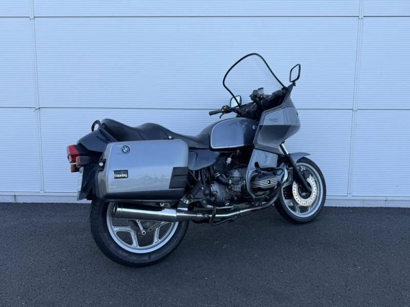 R 100 RT