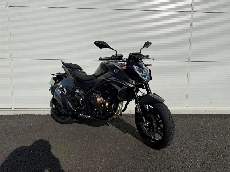 R 625