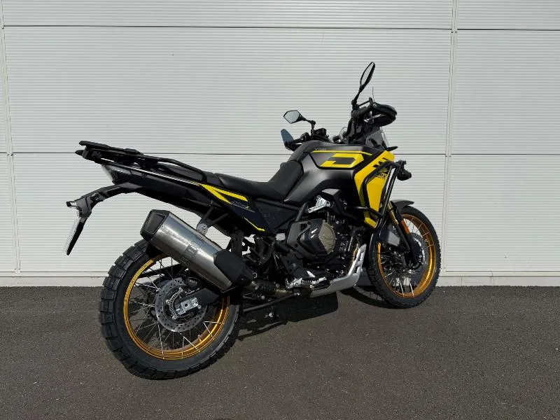 DS 800 X RALLY