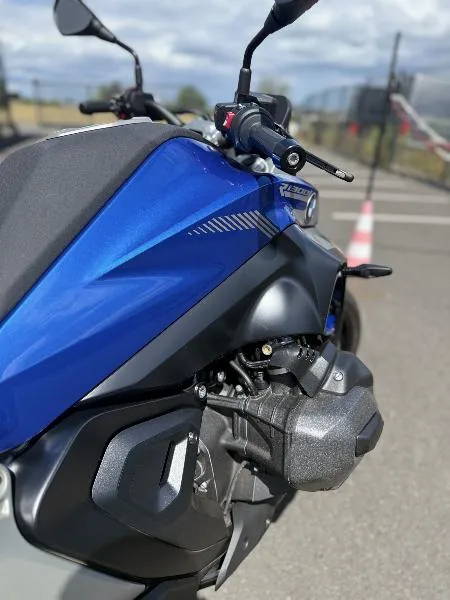R1300R