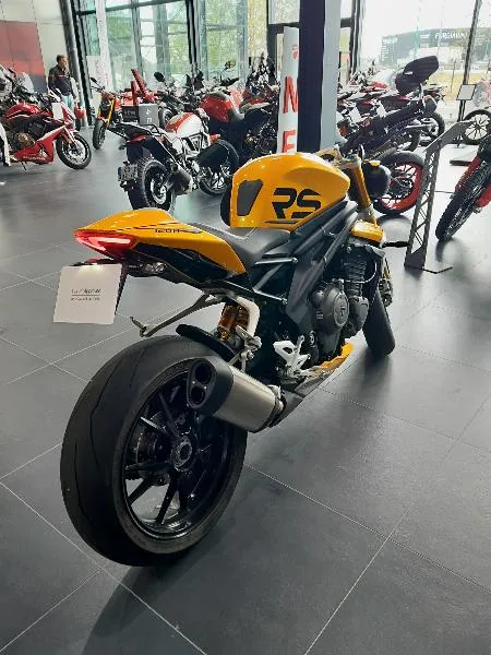 SPEED TRIPLE 1200 RS