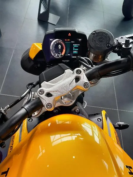 SPEED TRIPLE 1200 RS