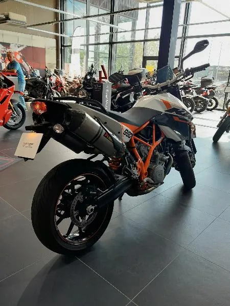 990 SMR