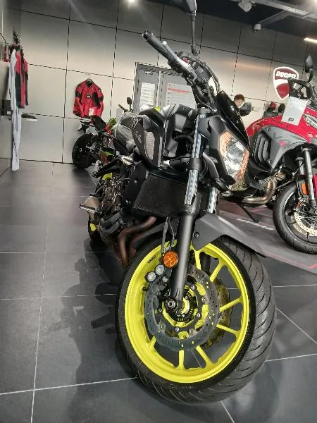 MT07