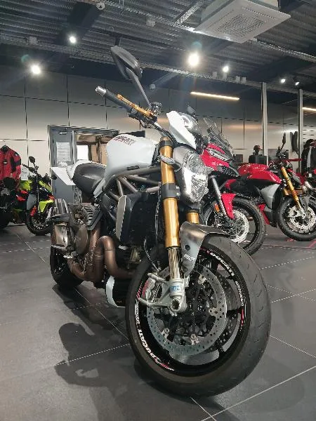 MONSTER 1200 S