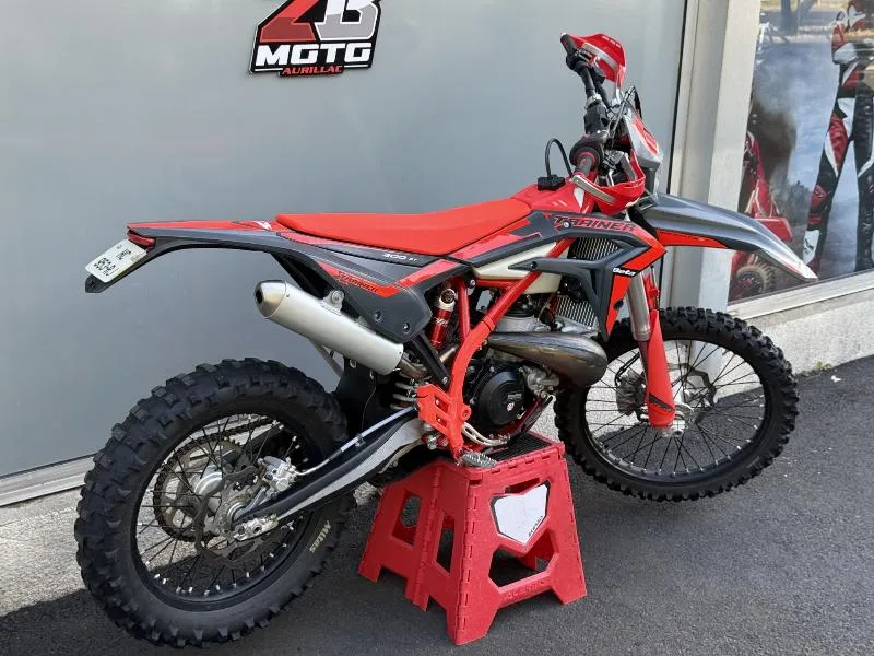 XTRAINER 300