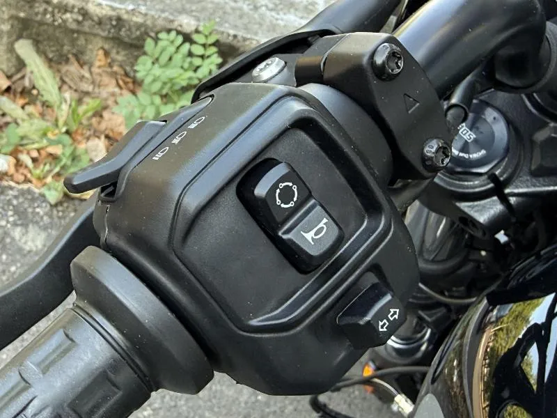 SPORTSTER NIGHTSTER 975
