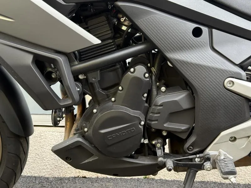 MT 700