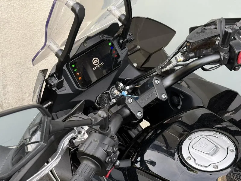 MT 700