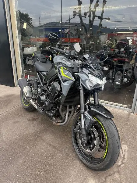 Z 900