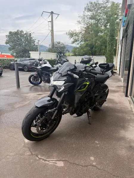 Z 900