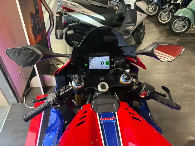 CBR 1000  RRR FIREBLADE SP