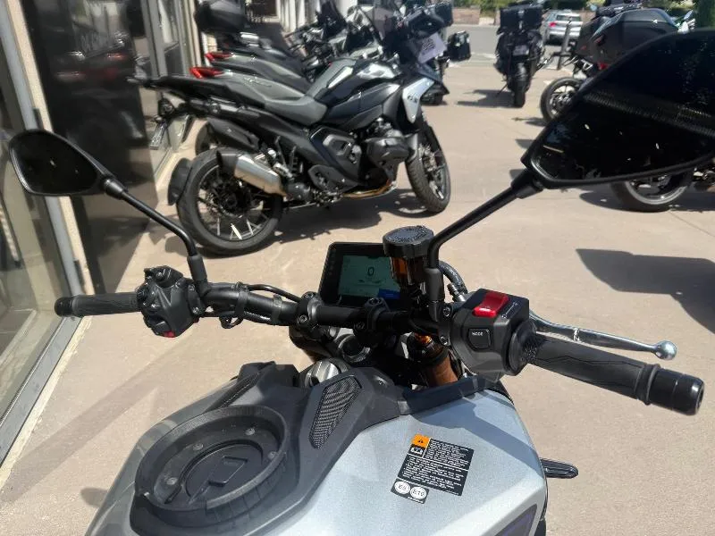 MT09 SP