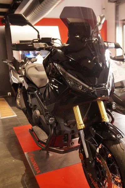 XADV 750 DCT