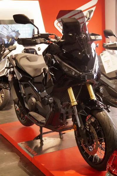 XADV 750 DCT