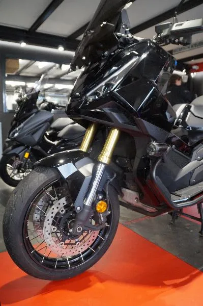 XADV 750 DCT
