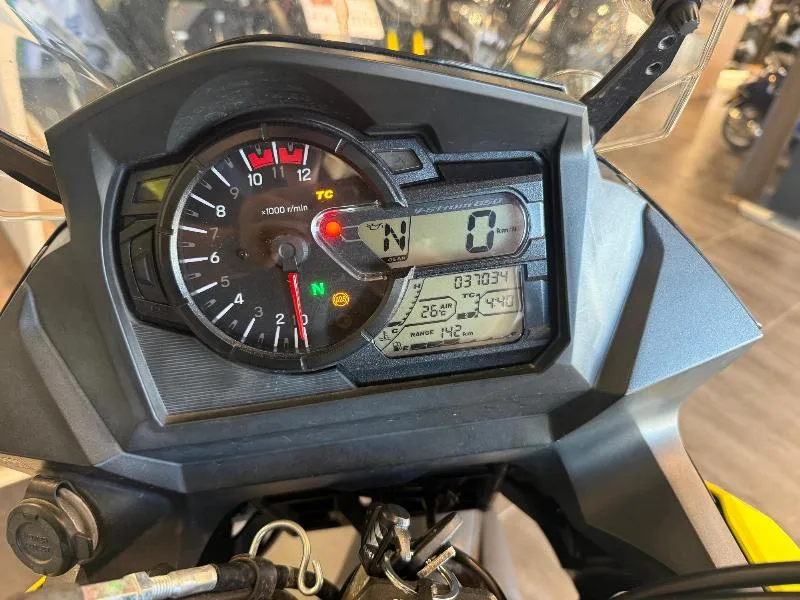 DL VSTROM 650 A2