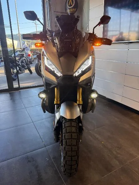 XADV 750 DCT
