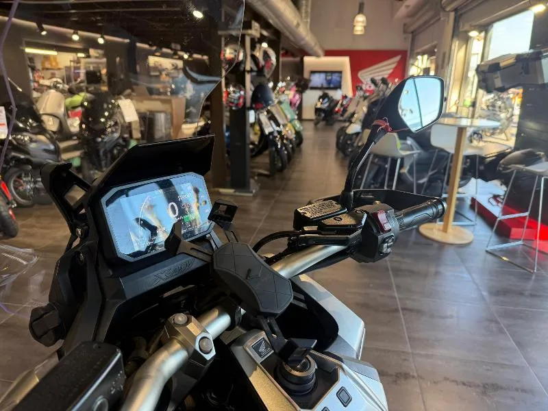 XADV 750 DCT