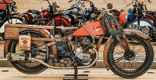 Profile photo of 500 - The motorcycle in wood 1929 in color brown.
