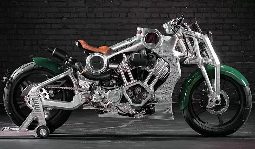 Foto de perfil del 2200 Warhawk 2018 en color indefinido.