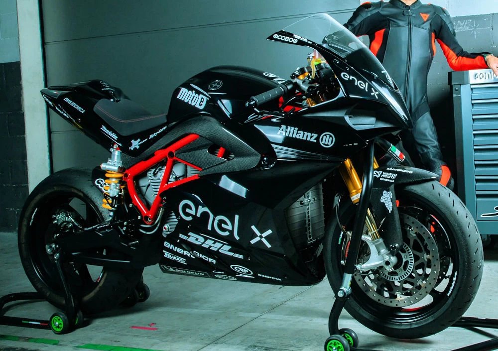Energica Ego Corsa 2022 - 10