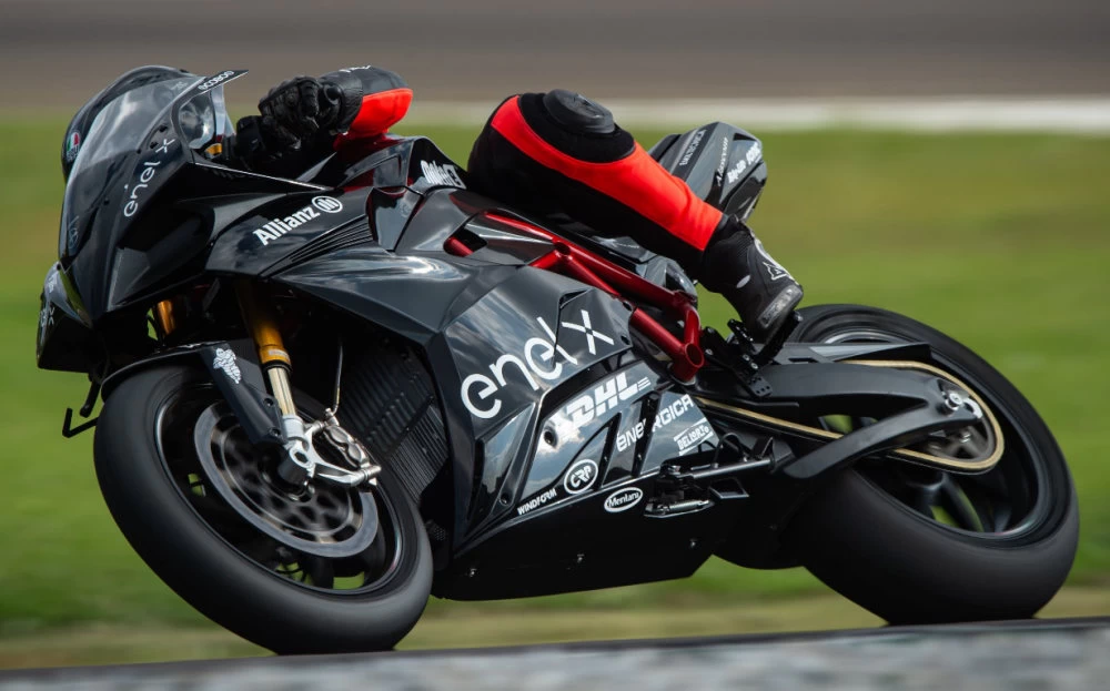 Energica Ego Corsa 2022 - 9