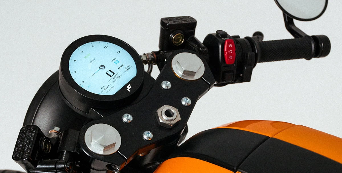 Famel E-XF Café Racer 2026 - 5