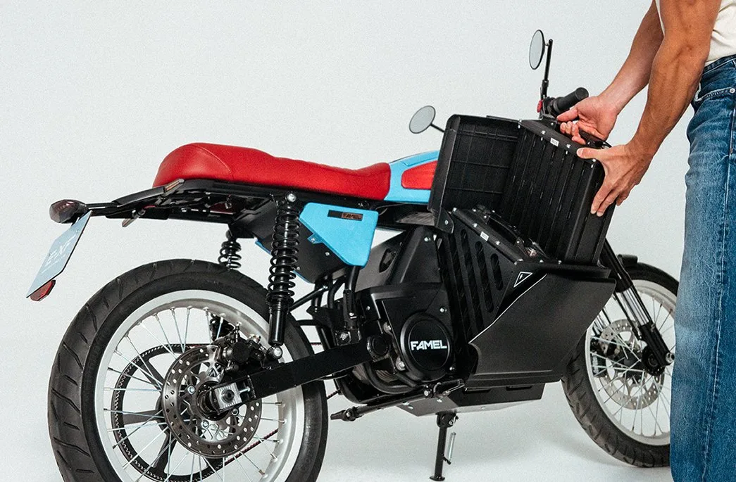 Famel E-XF Café Racer 2026 - 5