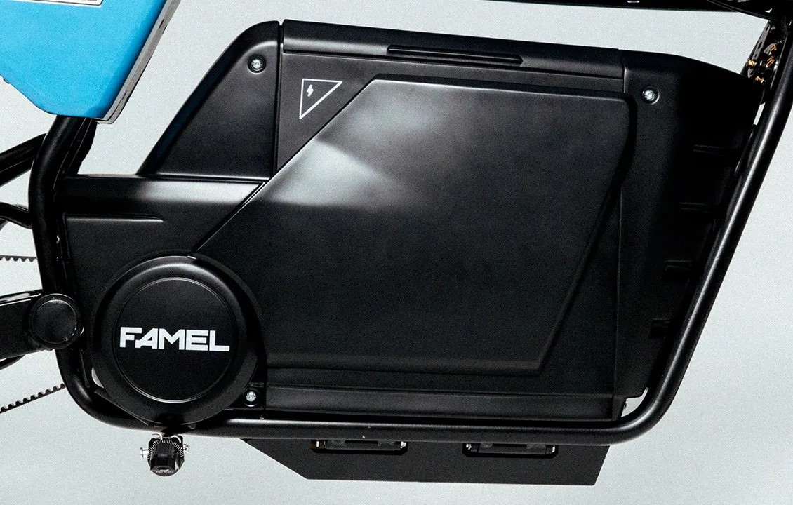Famel E-XF Café Racer 2026 - 6