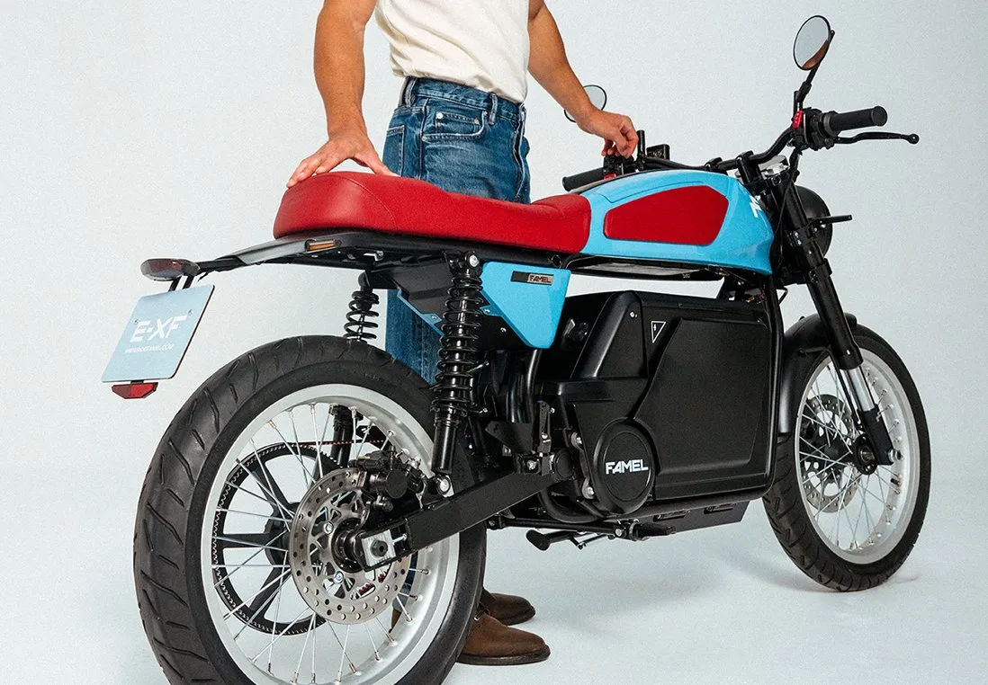 Famel E-XF Café Racer 2026 - 11