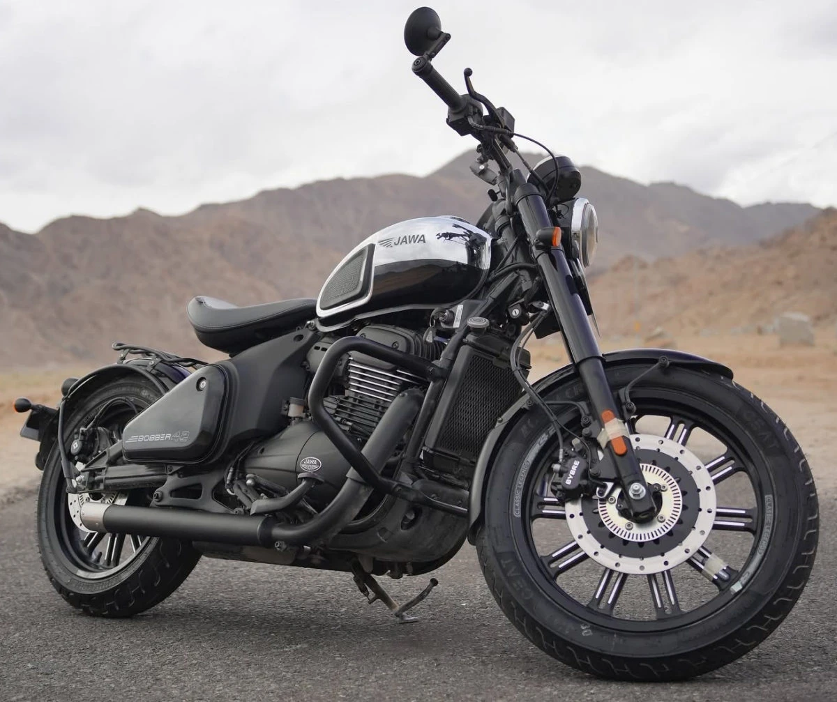 Jawa 42 Bobber 2026 - 12