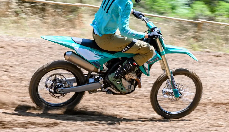 Kove MX450 Cross R 2026 - 13
