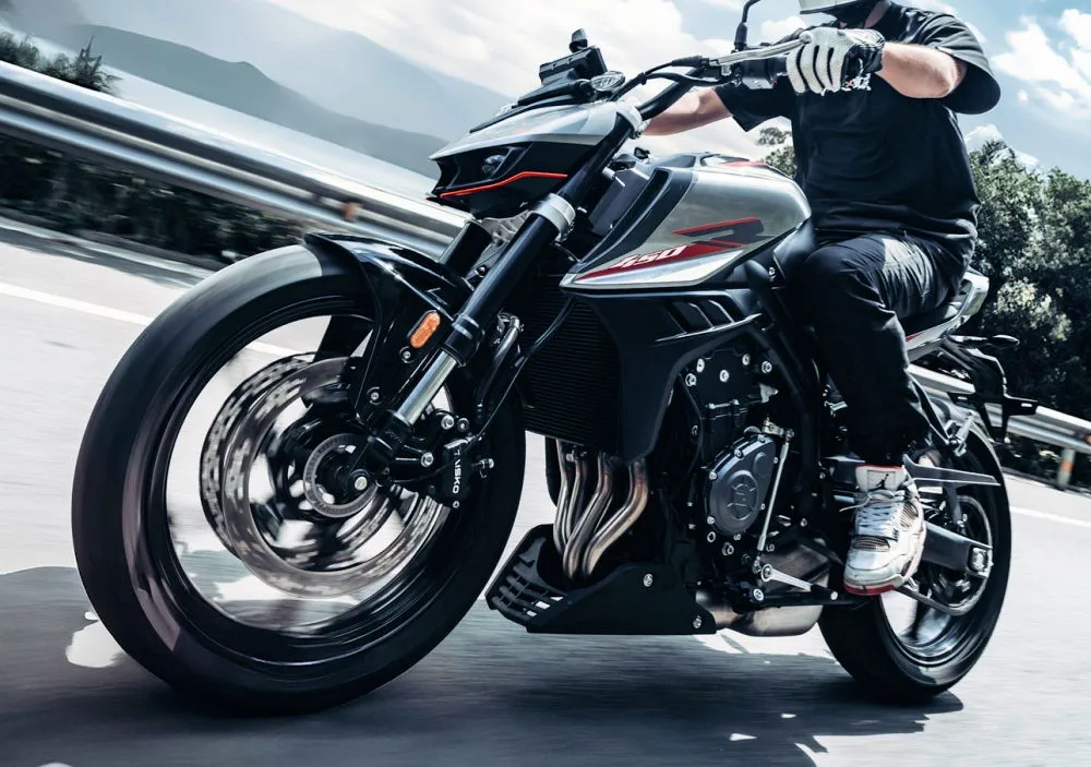 Kove 450 R - En action