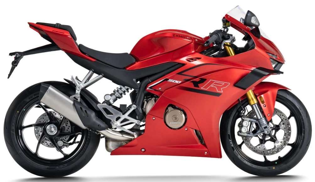 Foto de perfil del 500RR 2026 en color rojo.