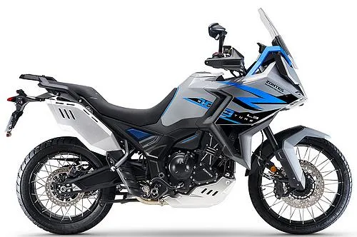Photo de profil de la 703 F Adventure 2026 en couleur gris
