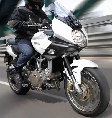 Photo de la Aprilia Mana 850 GT 2010