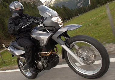 Photo de la Aprilia 650 PEGASO TRAIL 2010